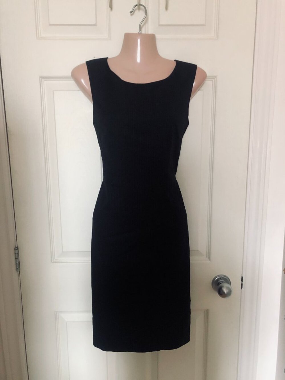 NWT Mexx Metropolitan Black Pinstripe Sheath Dress Size 34 Fitted Stretch Office - Picture 4 of 16